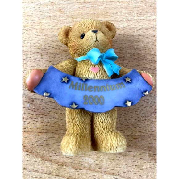 NIB Cherished Teddies Millennium 2000 Figurine 663883A By Enesco Collectible Vin - Picture 3 of 6